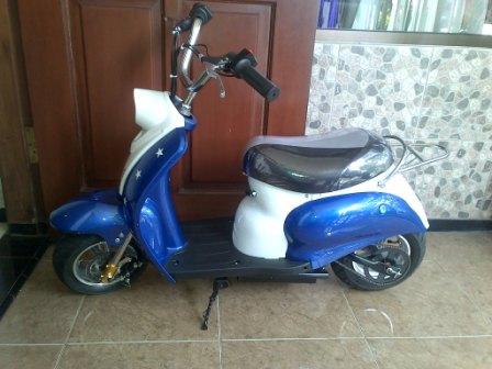 sepeda-motor-listrik-scoopy